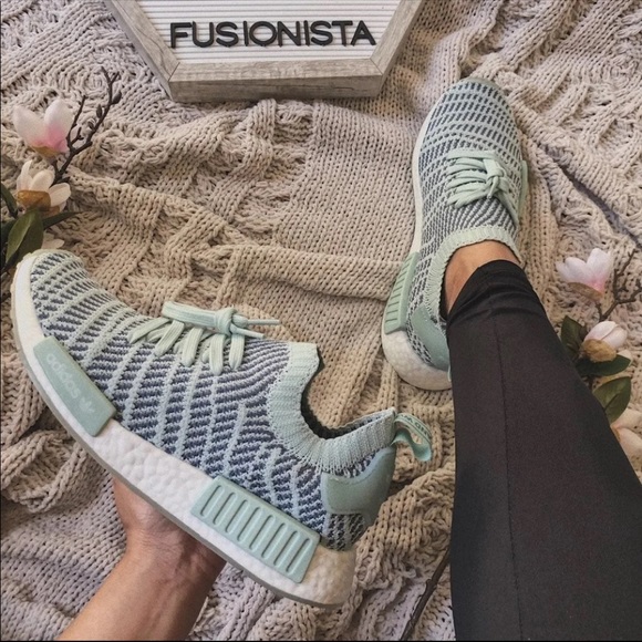 NWT 🍭 Cute Adidas NMD R1 Primeknit Blue/Green - Picture 5 of 10
